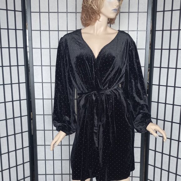 Nine West Plus Size 2X Black Velvet Faux Wrap Dress Silver Studs Tie Belt - Picture 1 of 9